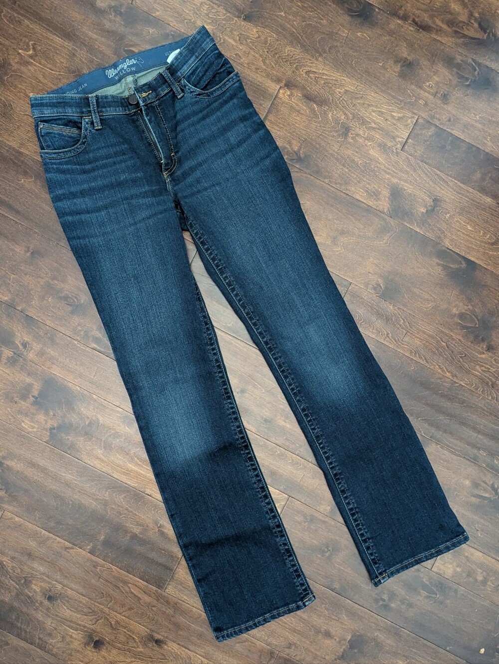 NWOT Wrangler Willow Women's Dark Blue Boot-Cut Jeans Size 9 Long Length